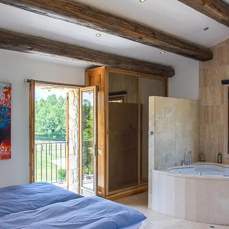 Jaccuzzi | Pool | Golf | Tennis | Boules Court Villa *
